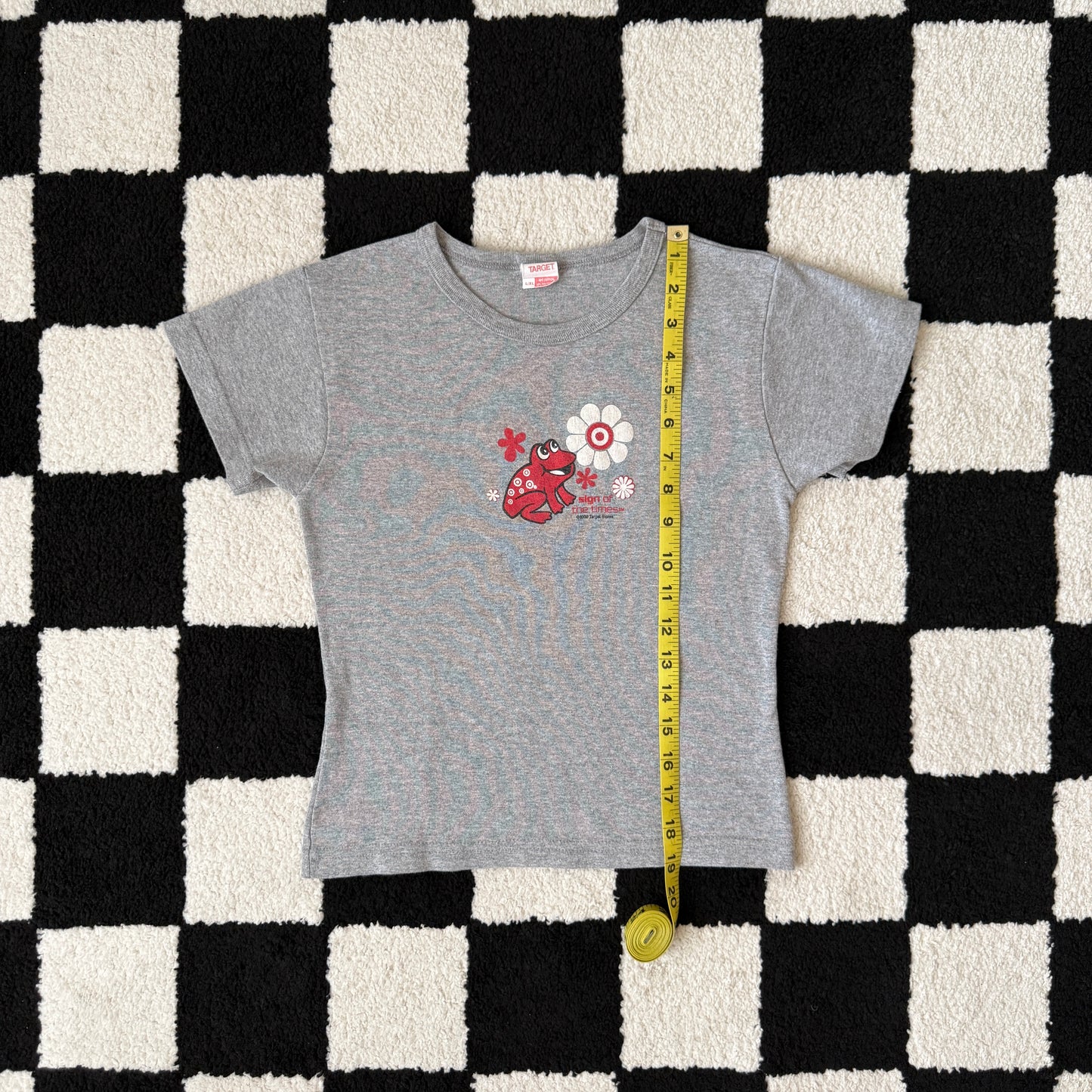 unique vintage whimsical 90s y2k frog graphic baby tee