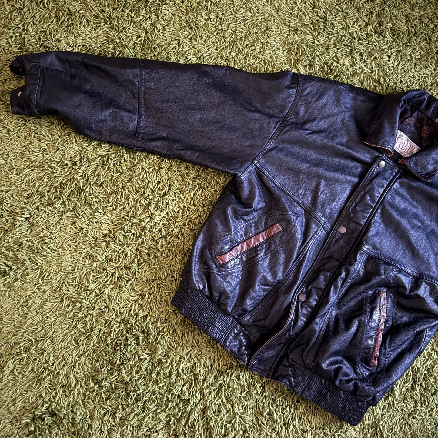 vintage whimsy 90s y2k leather jacket