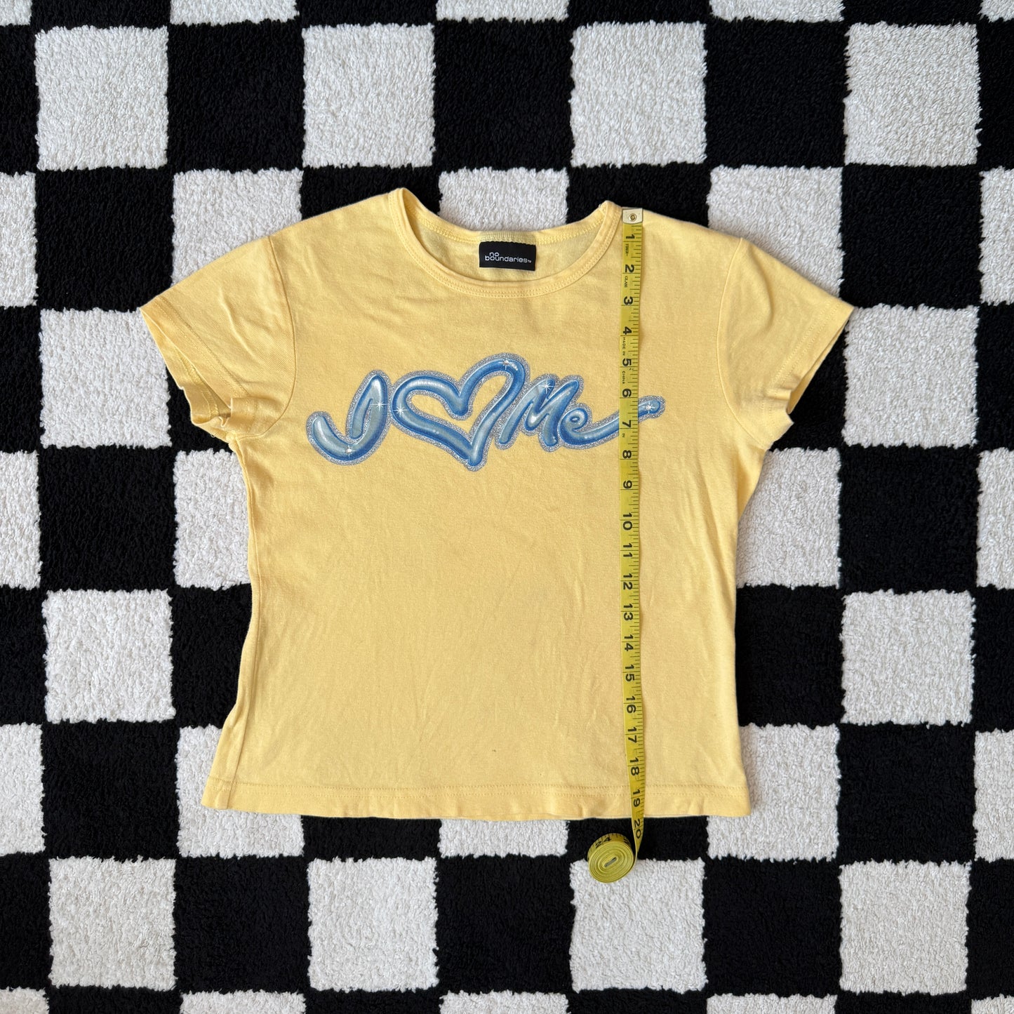 unique vintage whimsy 90s y2k NO BOUNDARIES graphic baby tee