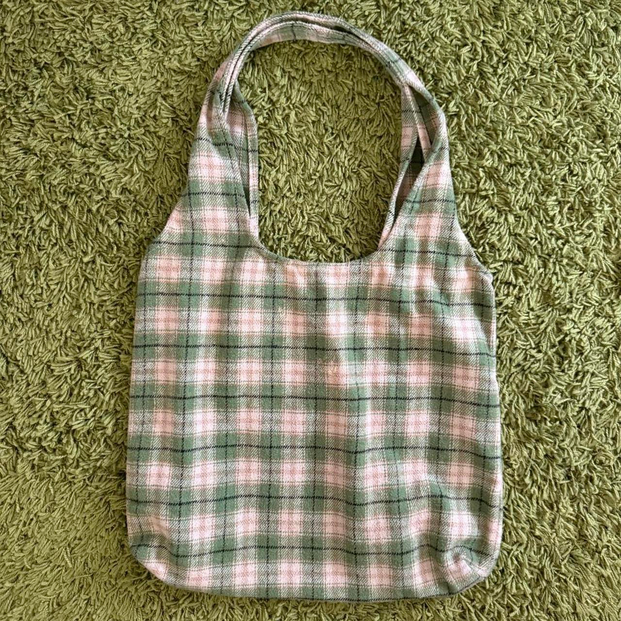 unique vintage whimsical gingham plaid tote bag