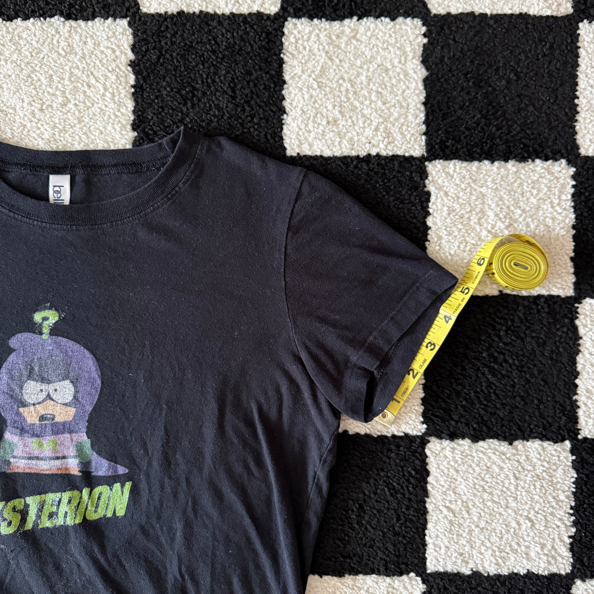 unique vintage whimsical 90s y2k SOUTH PARK graphic tee