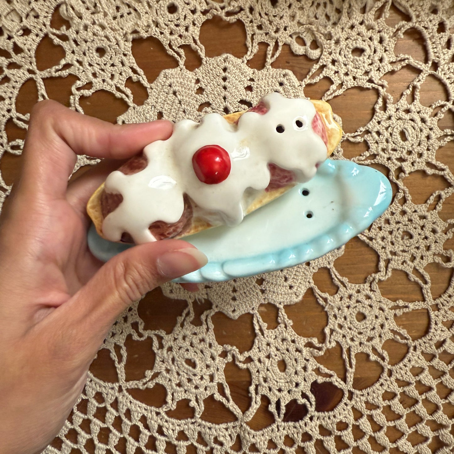 unique vintage ceramic salt and pepper shakers banana split sundae collectable