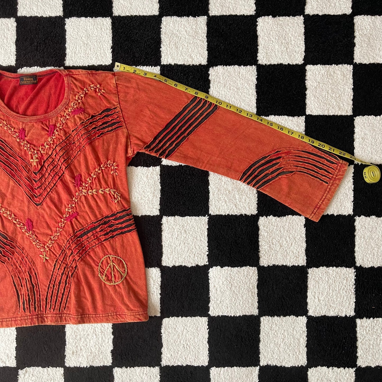 unique vintage whimsy 90s y2k embroidered sleeved top