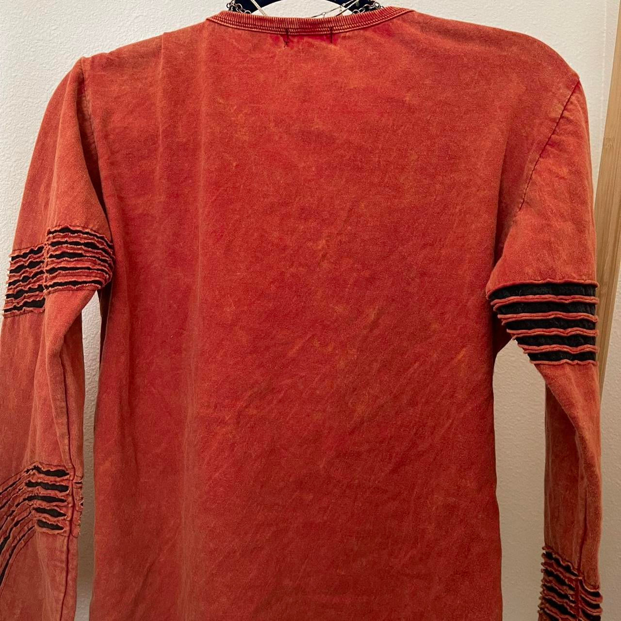 unique vintage whimsy 90s y2k embroidered sleeved top