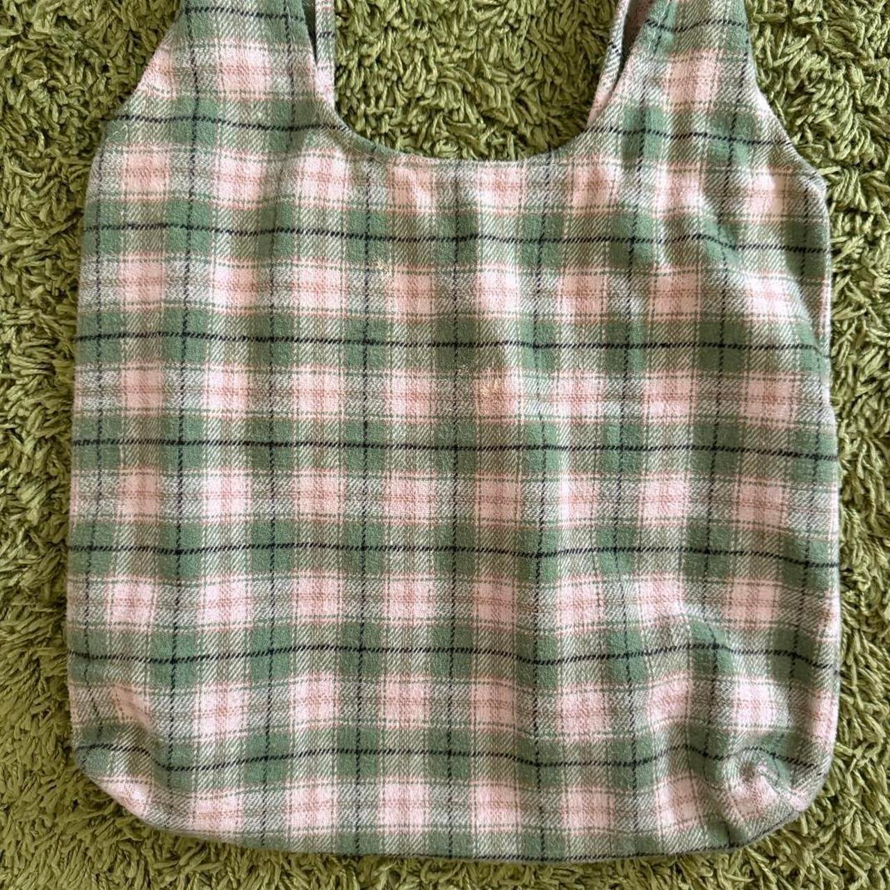 unique vintage whimsical gingham plaid tote bag