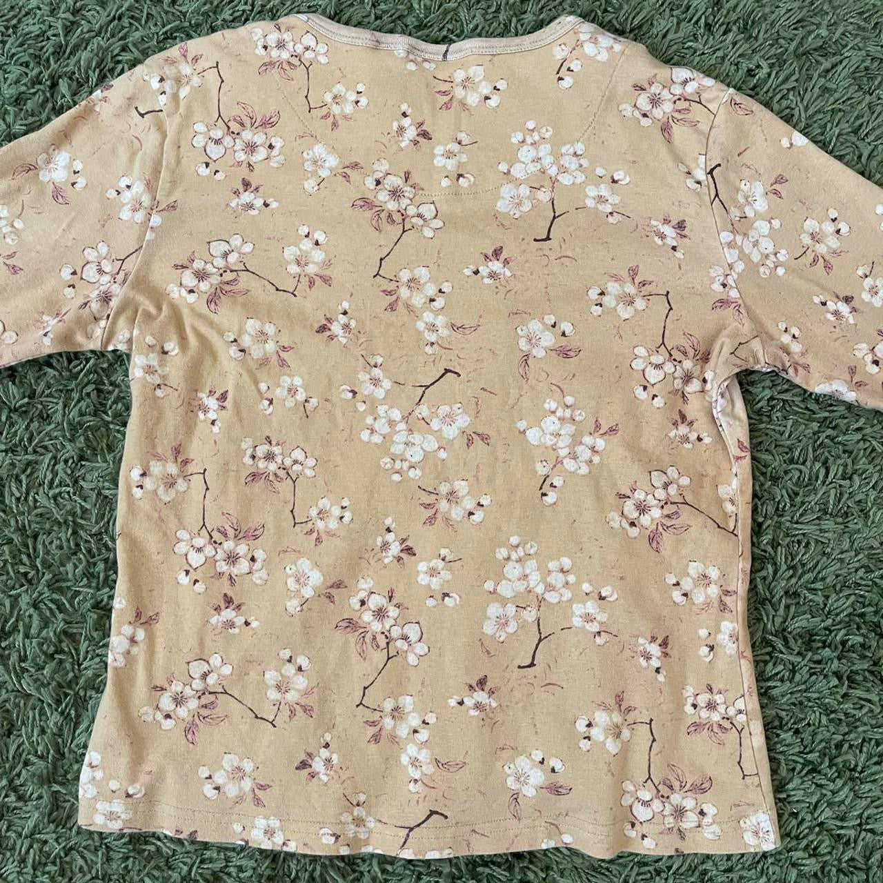 floral quarter sleeve top