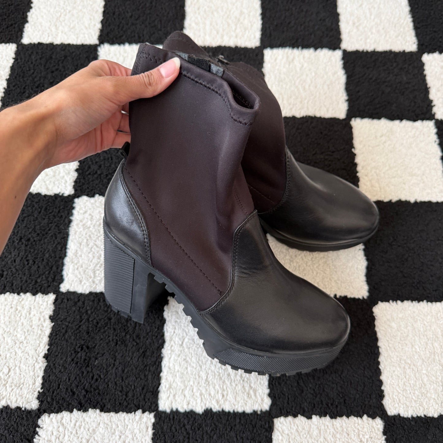 vintage whimsical 90s y2k chunky platform boots