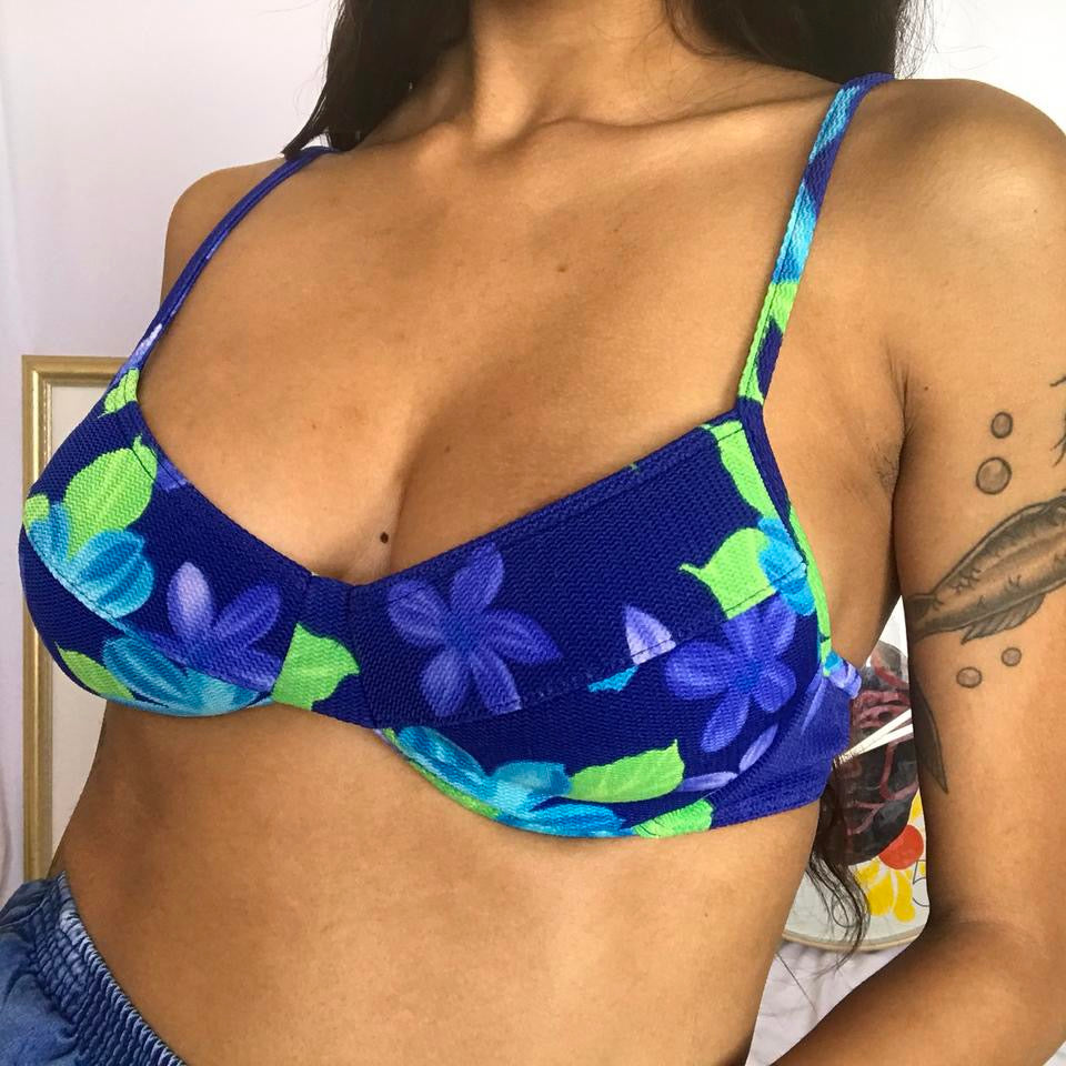 vintage whimsy 90s y2k swim top